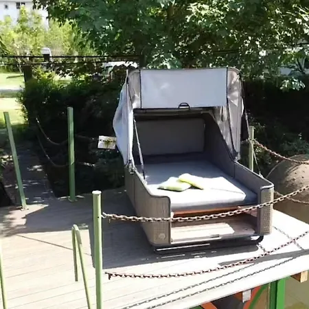 Glamping Am Treidlerweg - Schlafstrandkorb 2 Prossen
