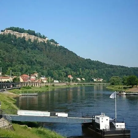 Glamping Am Treidlerweg - Schlafstrandkorb 2 *