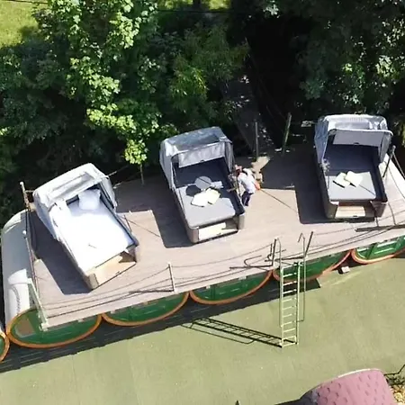 Glamping Am Treidlerweg - Schlafstrandkorb 2 *